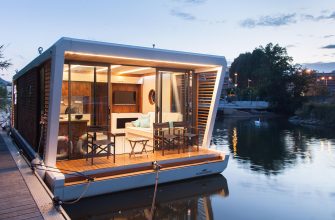 производство Houseboat